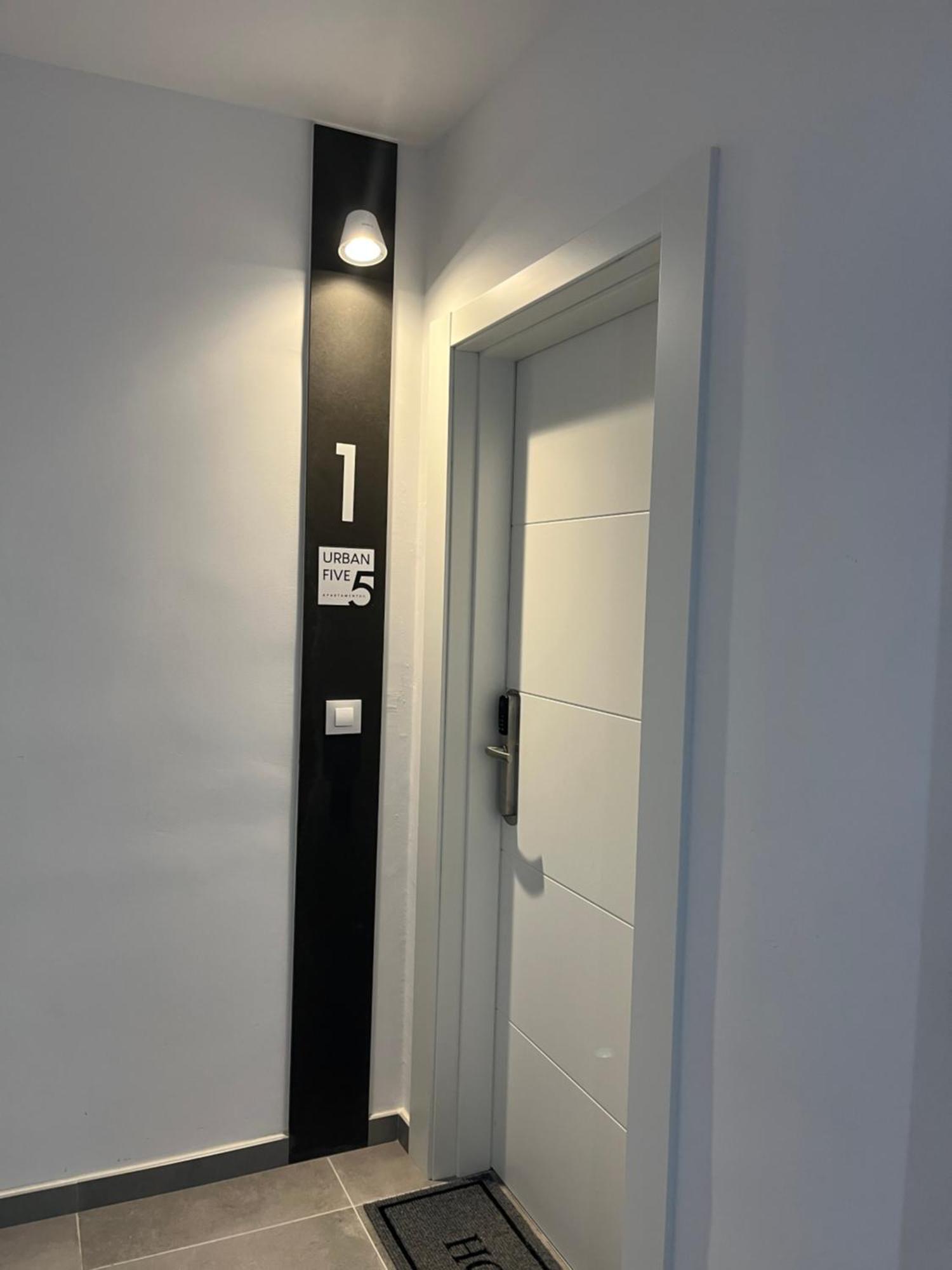 Urbanfive Apartamentos Ourense Centro Exterior photo
